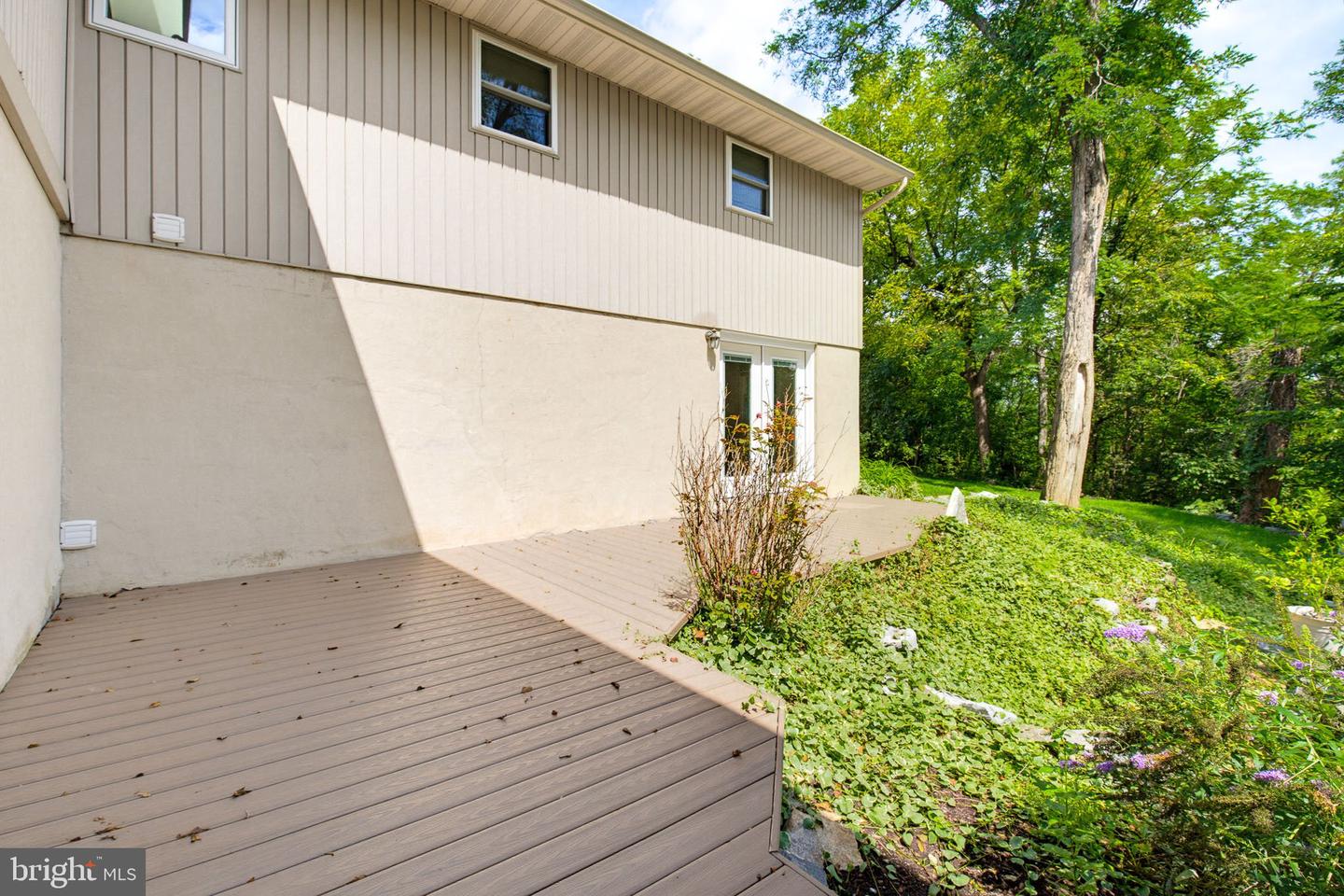 78 Parkview Dr Property Photo 36