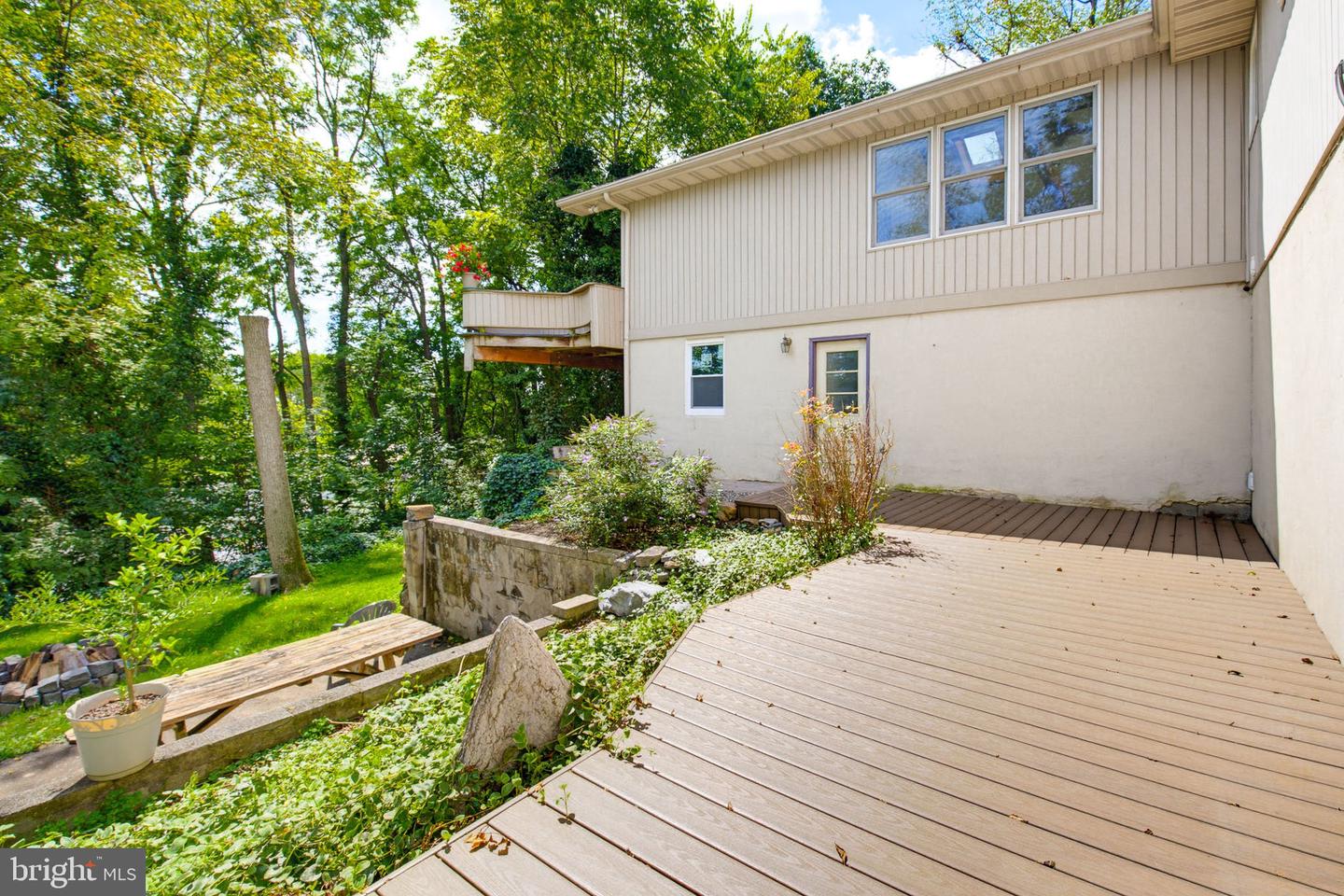 78 Parkview Dr Property Photo 38