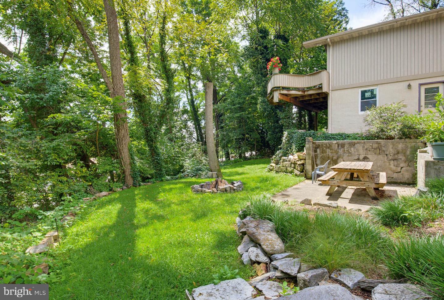 78 Parkview Dr Property Photo 43