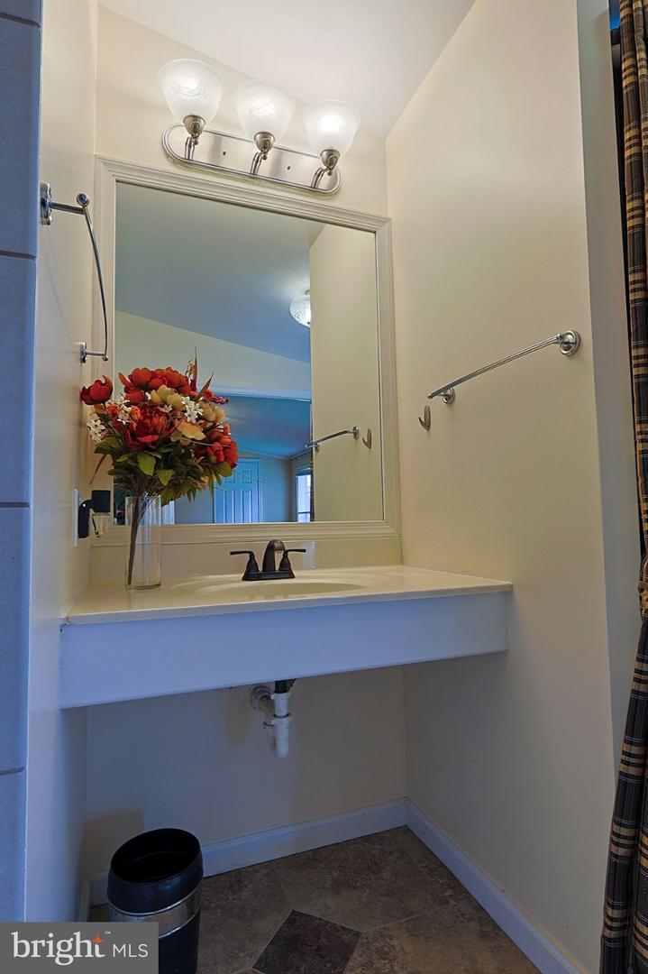 726 Pine Blvd Property Photo 28