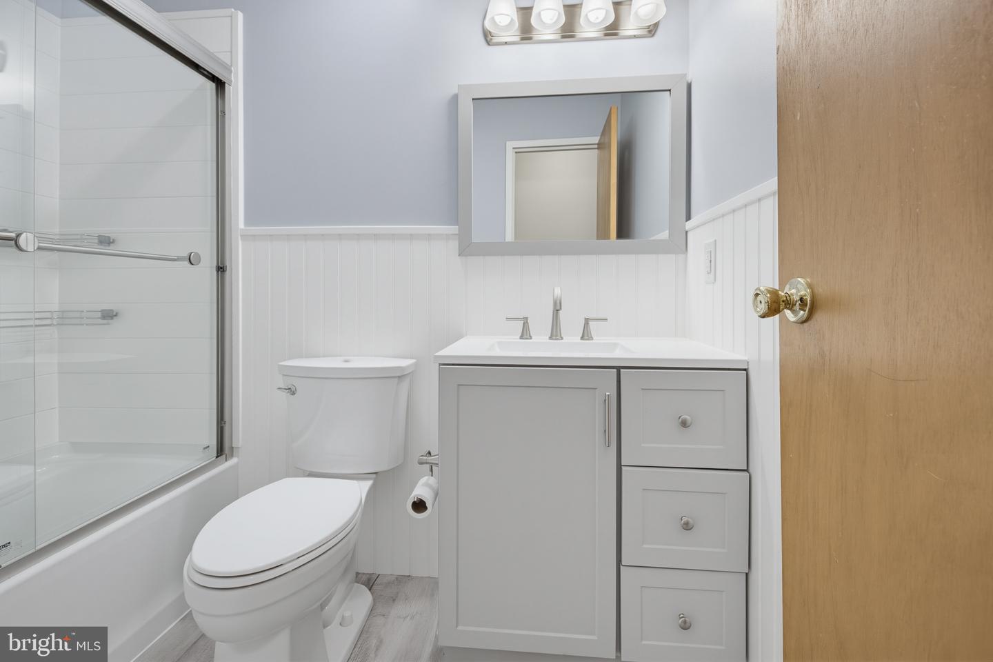 917 Columbia Ave #121 Property Photo 12