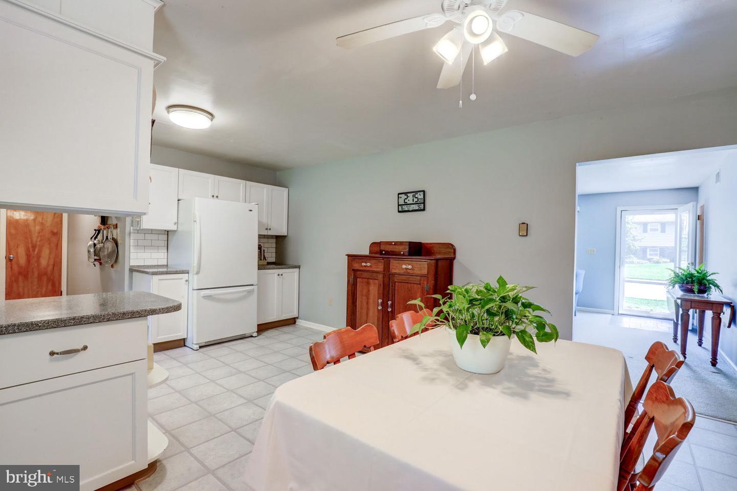 125 Bomberger Rd Property Photo 8