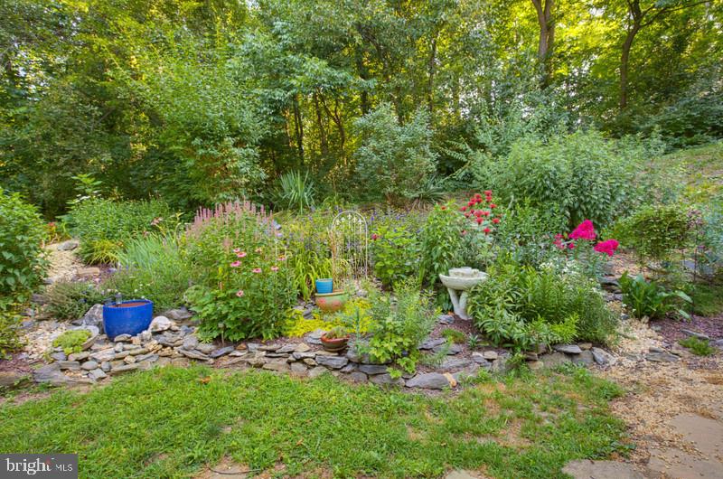 29 Deep Hollow Ln Property Photo 7