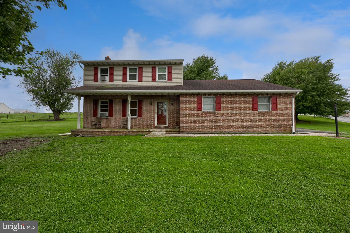 1920 Rockvale Rd Property Photo 1