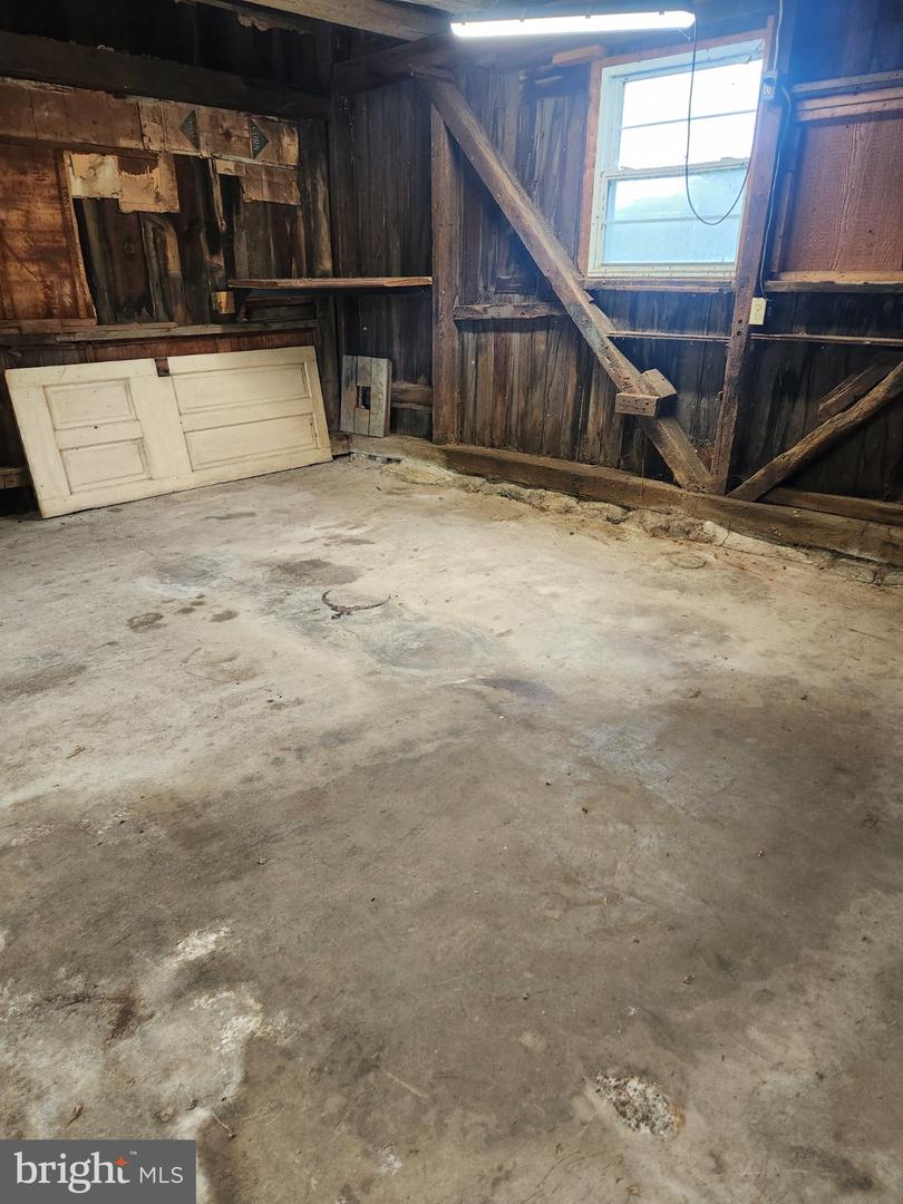 119 S River Property Photo 2