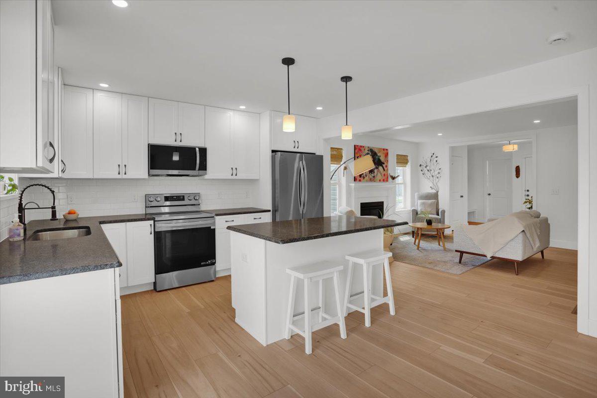 116 Meadows Bnd Property Photo 13