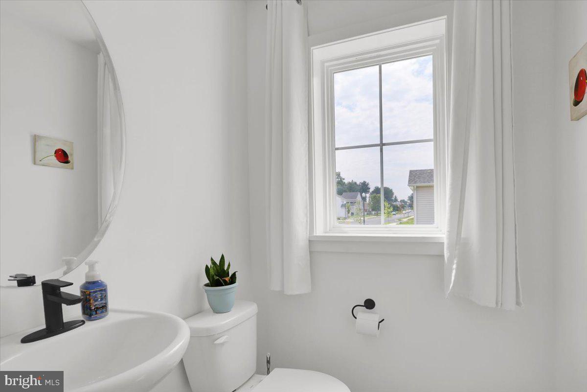 116 Meadows Bnd Property Photo 16