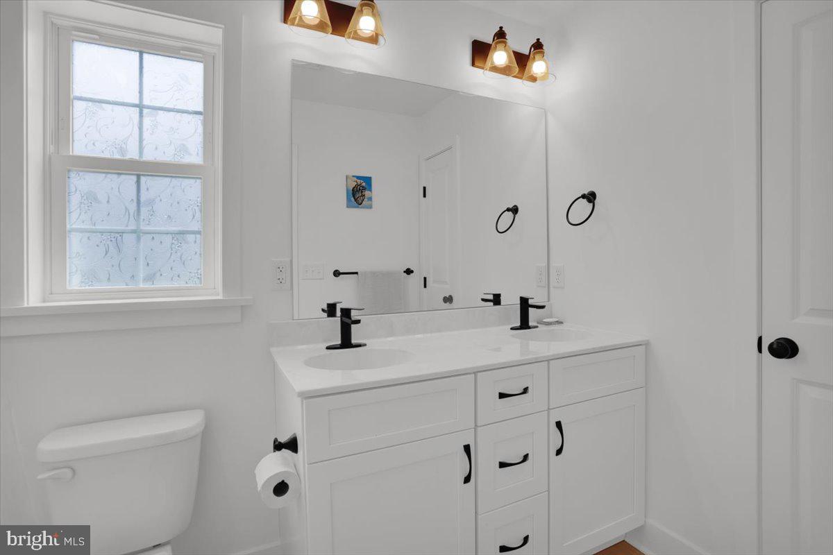 116 Meadows Bnd Property Photo 20