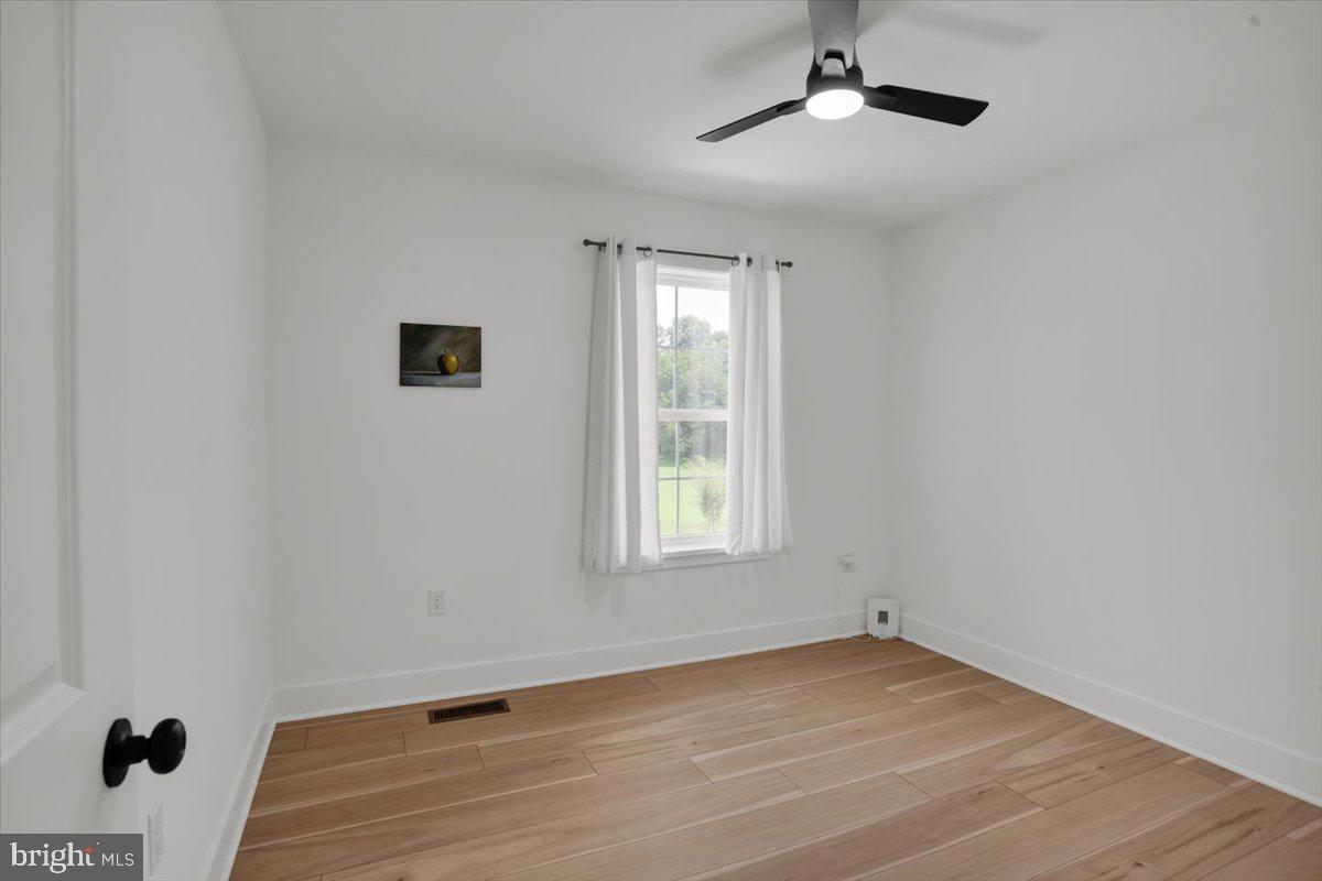116 Meadows Bnd Property Photo 22