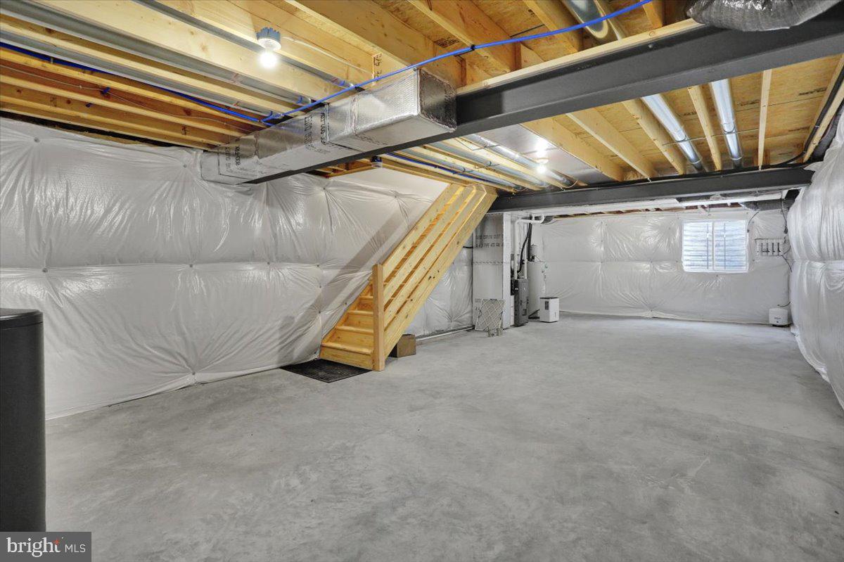 116 Meadows Bnd Property Photo 29