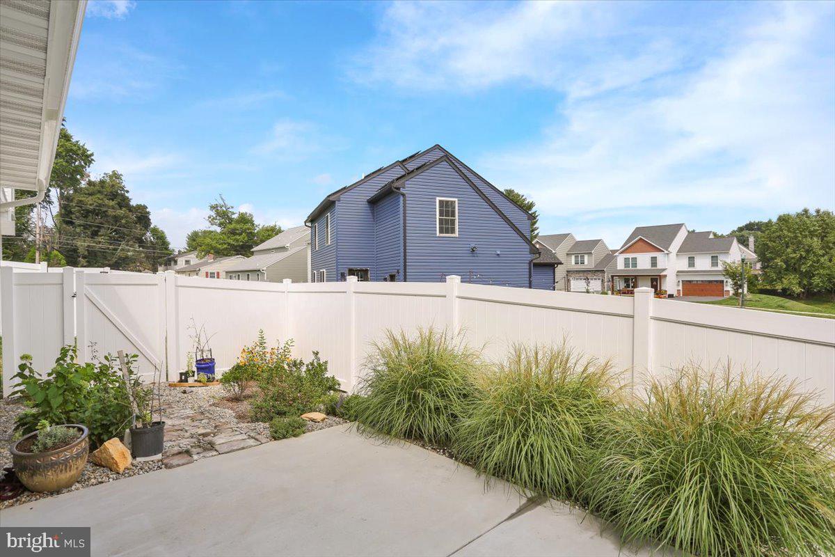 116 Meadows Bnd Property Photo 33