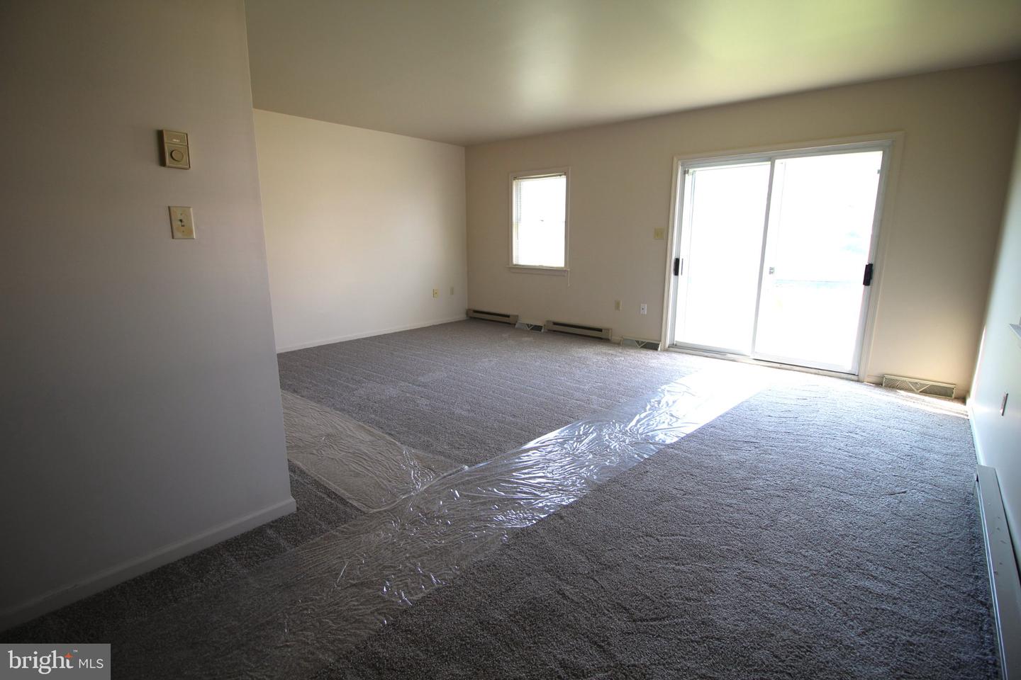 354 E Main St Property Photo 19