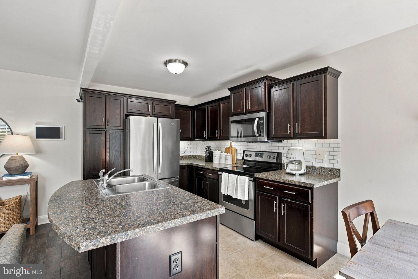 210 Charlan Blvd Property Photo 12