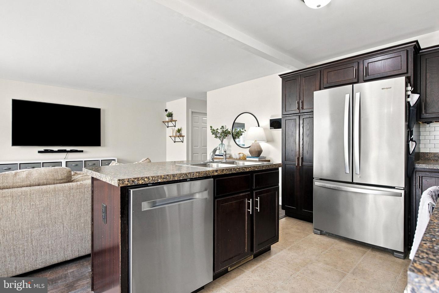 210 Charlan Blvd Property Photo 14