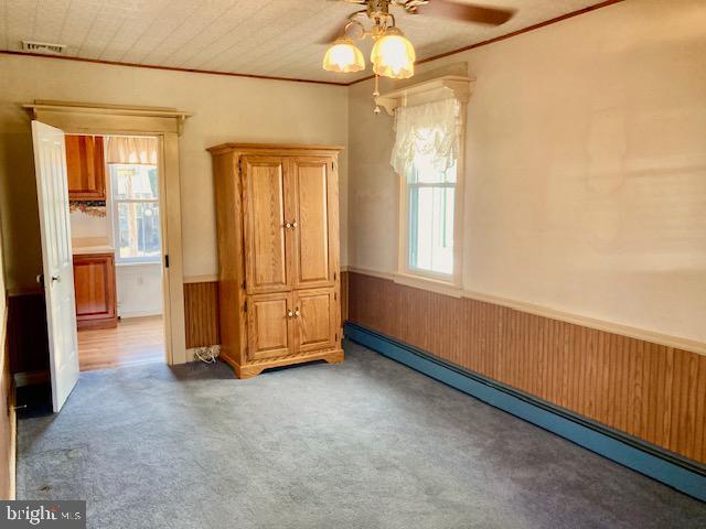 305 Broad St Property Photo 9