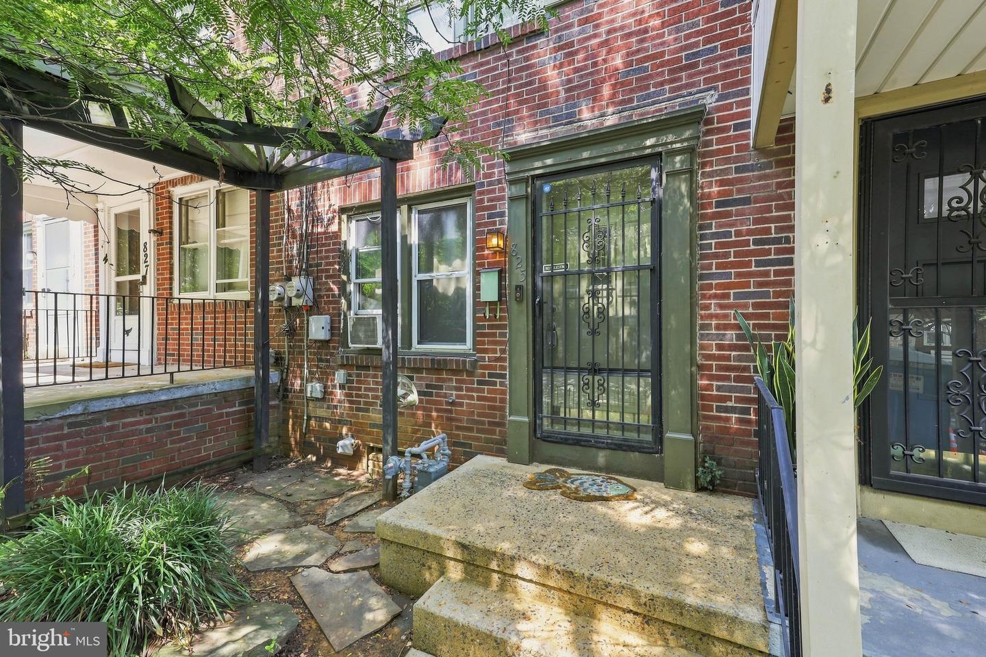 825 Union St Property Photo 5