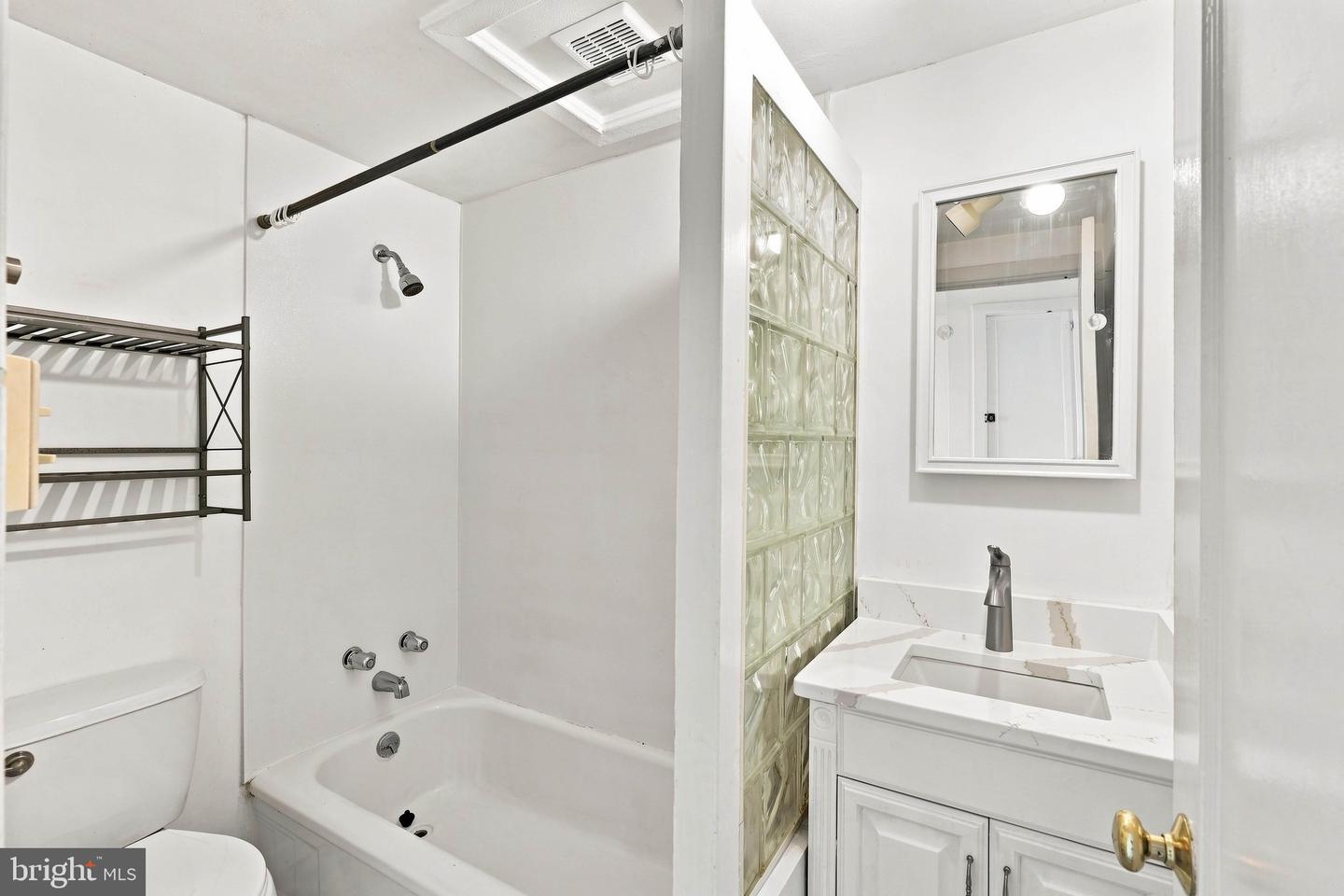 825 Union St Property Photo 21