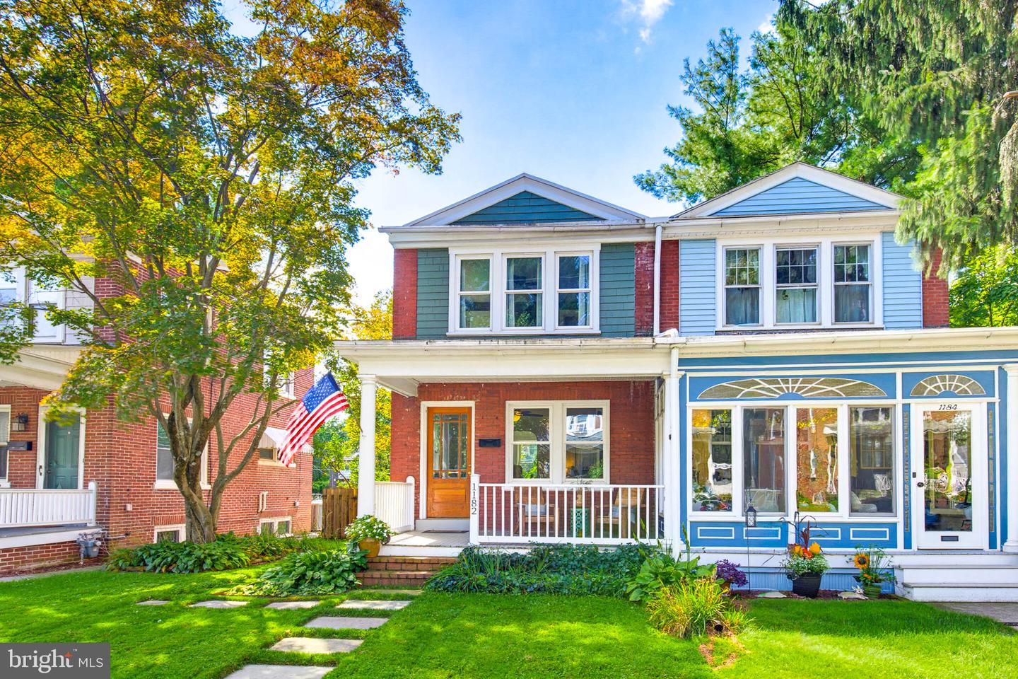 1182 ELM AVE