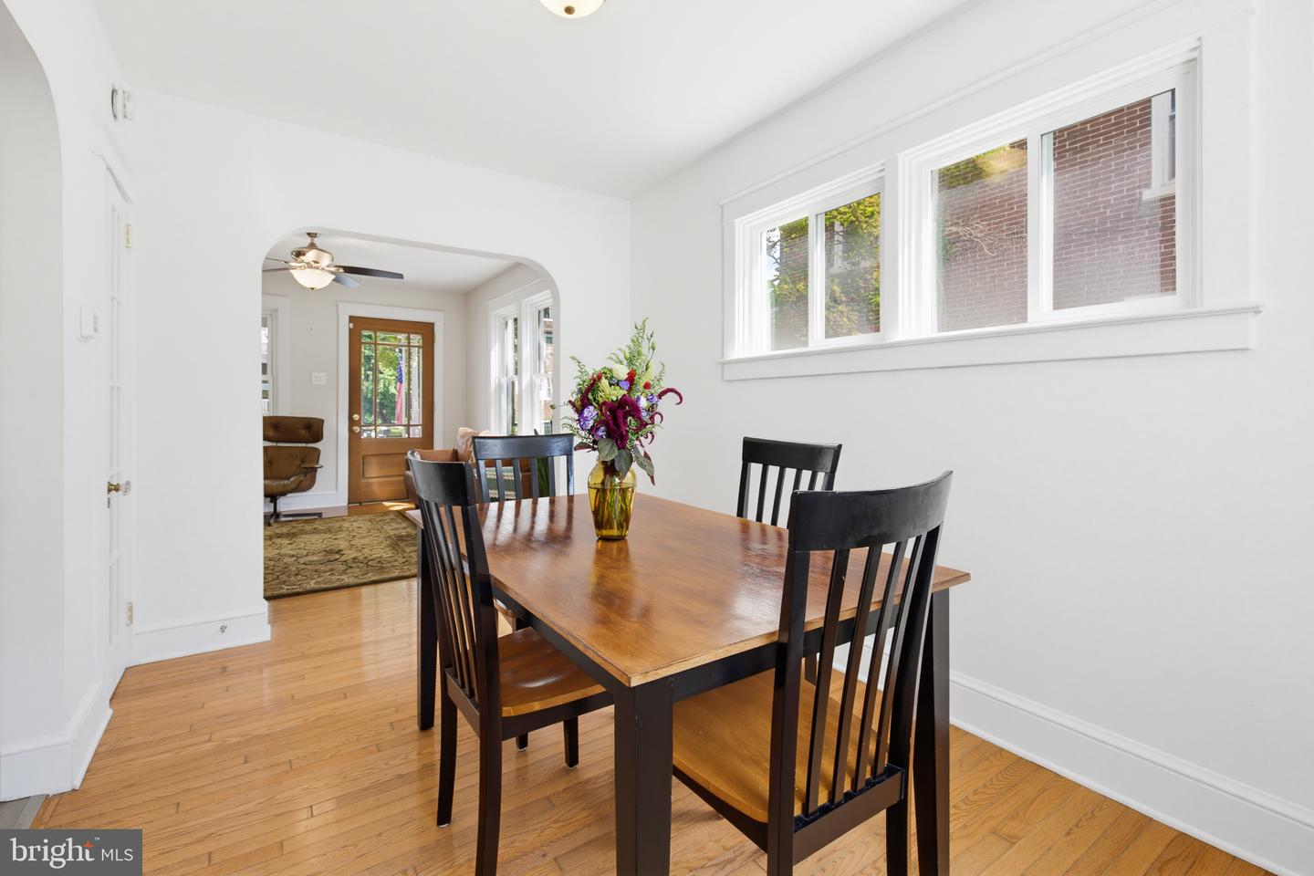 1182 Elm Ave Property Photo 12