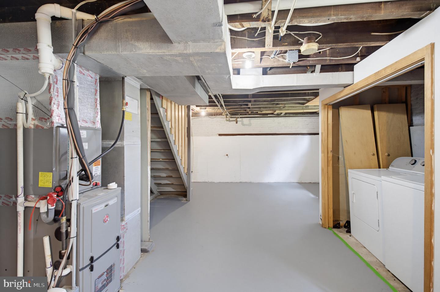 1182 Elm Ave Property Photo 35