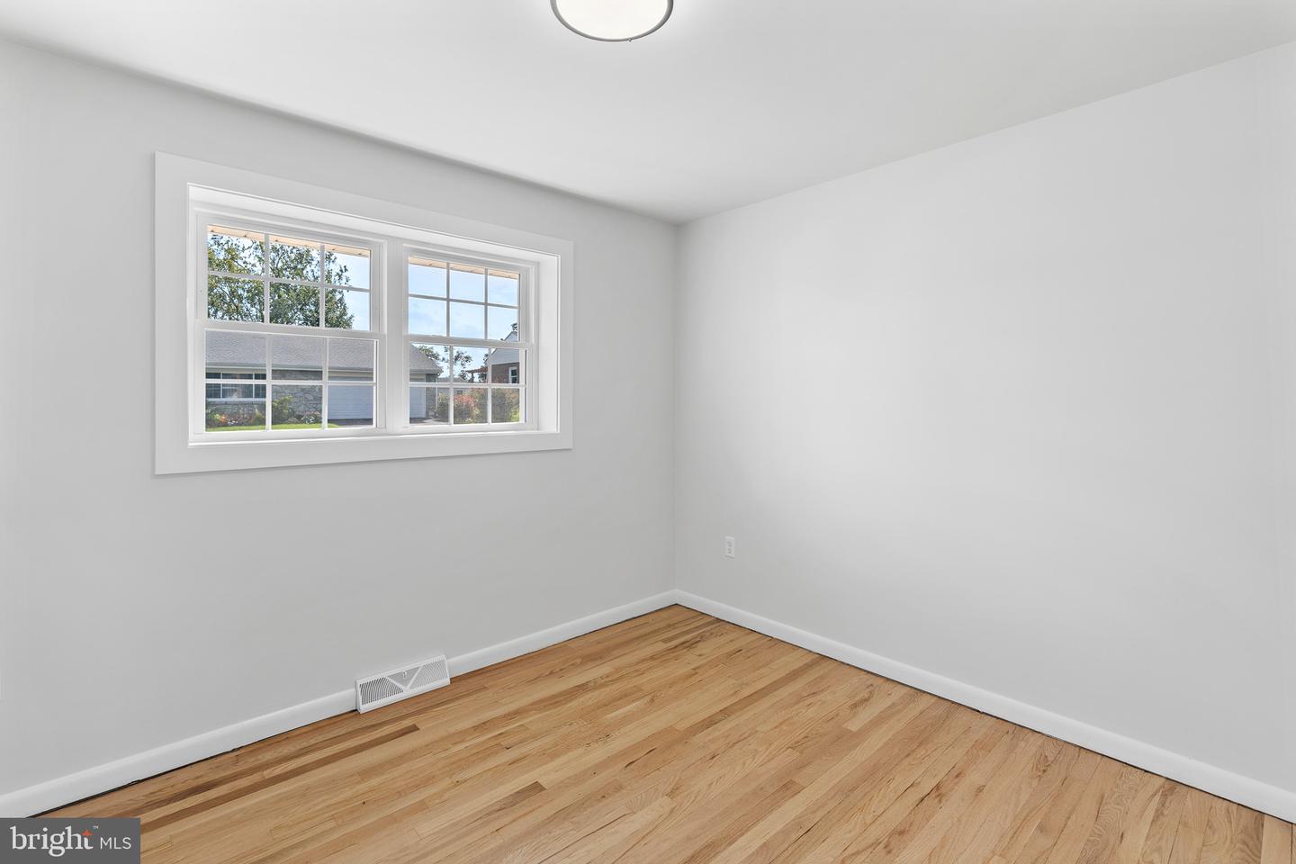 27 Fairview Dr Property Photo 33