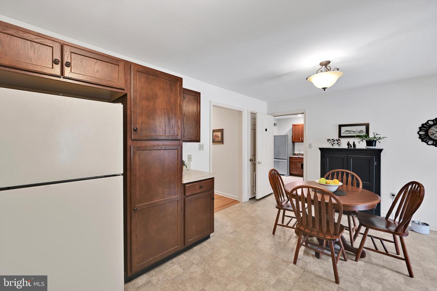 23 Charles Pl Property Photo 9