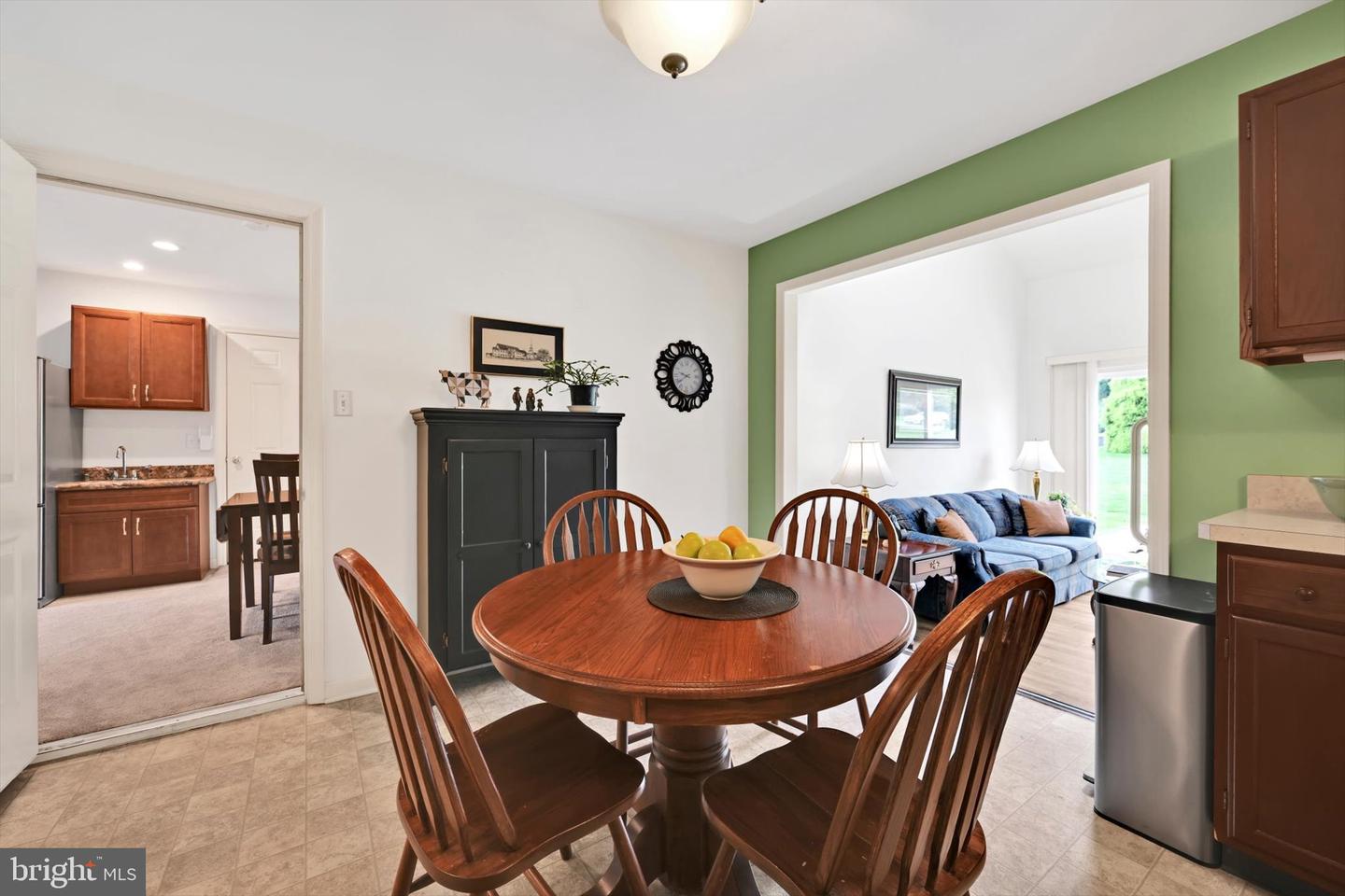 23 Charles Pl Property Photo 12
