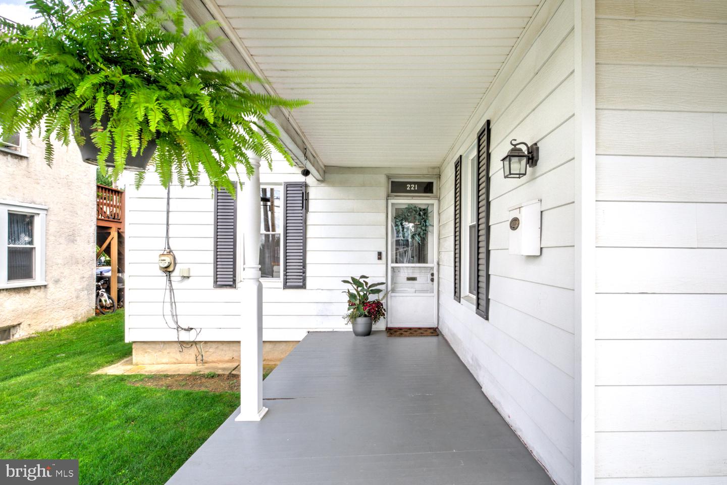221 Brimmer Ave Property Photo 7