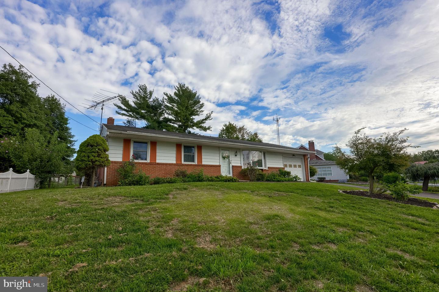 26 Tennyson Dr Property Photo 4