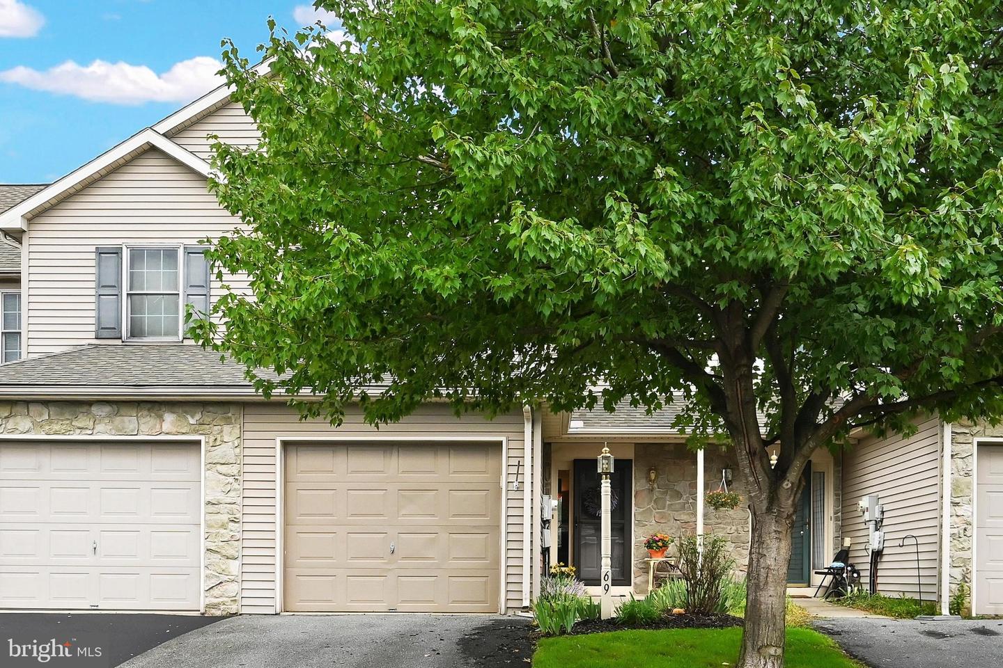 69 PEBBLE CREEK DR