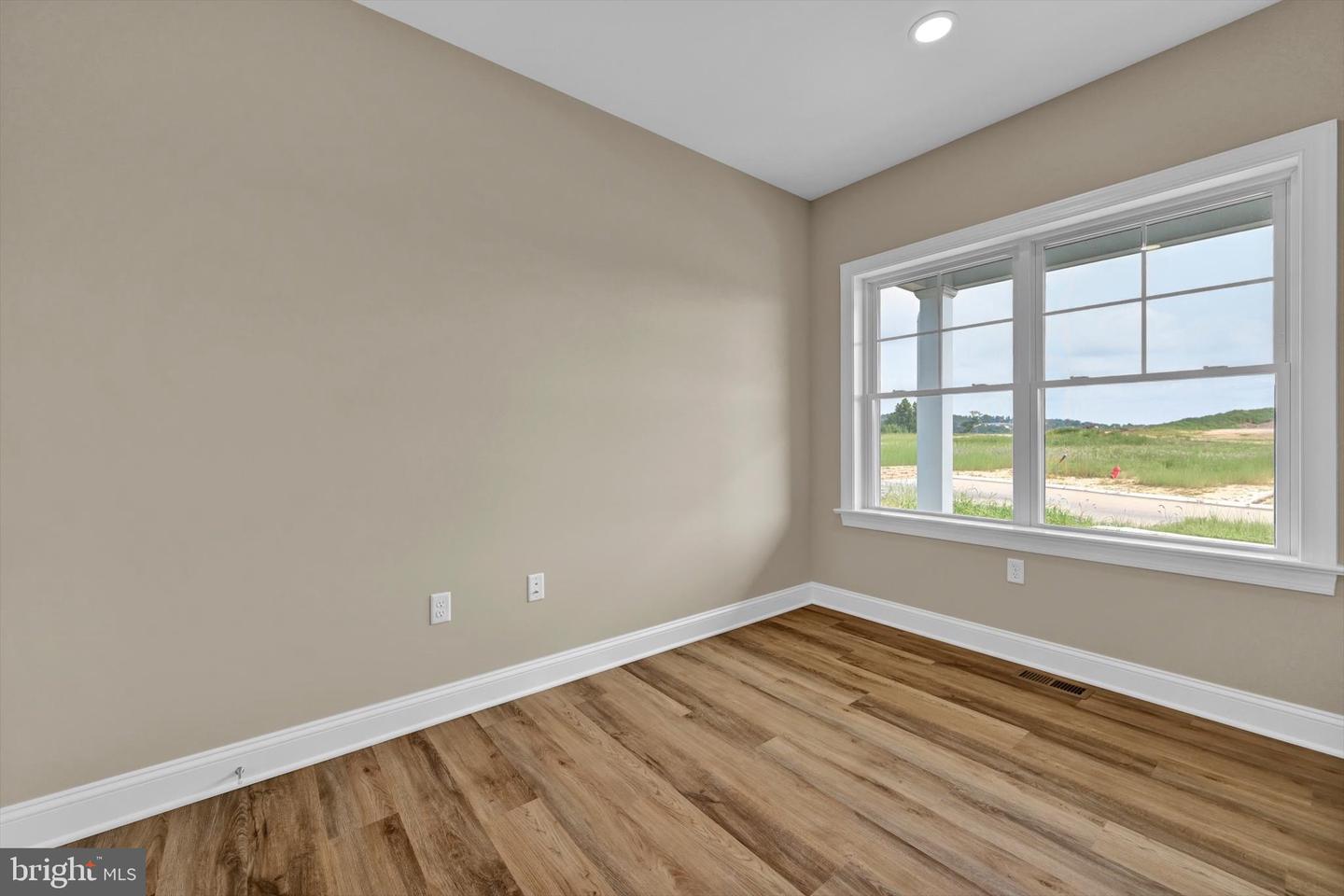 PALA2095084 Property Photo 22