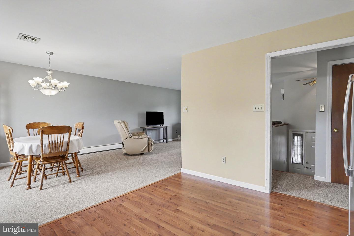 7 Oliver Dr Property Photo 9