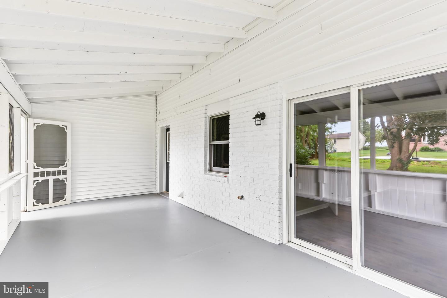 30 Buttonwood Dr Property Photo 28