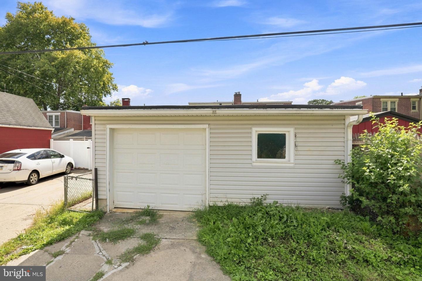 57 S Pearl St Property Photo 31