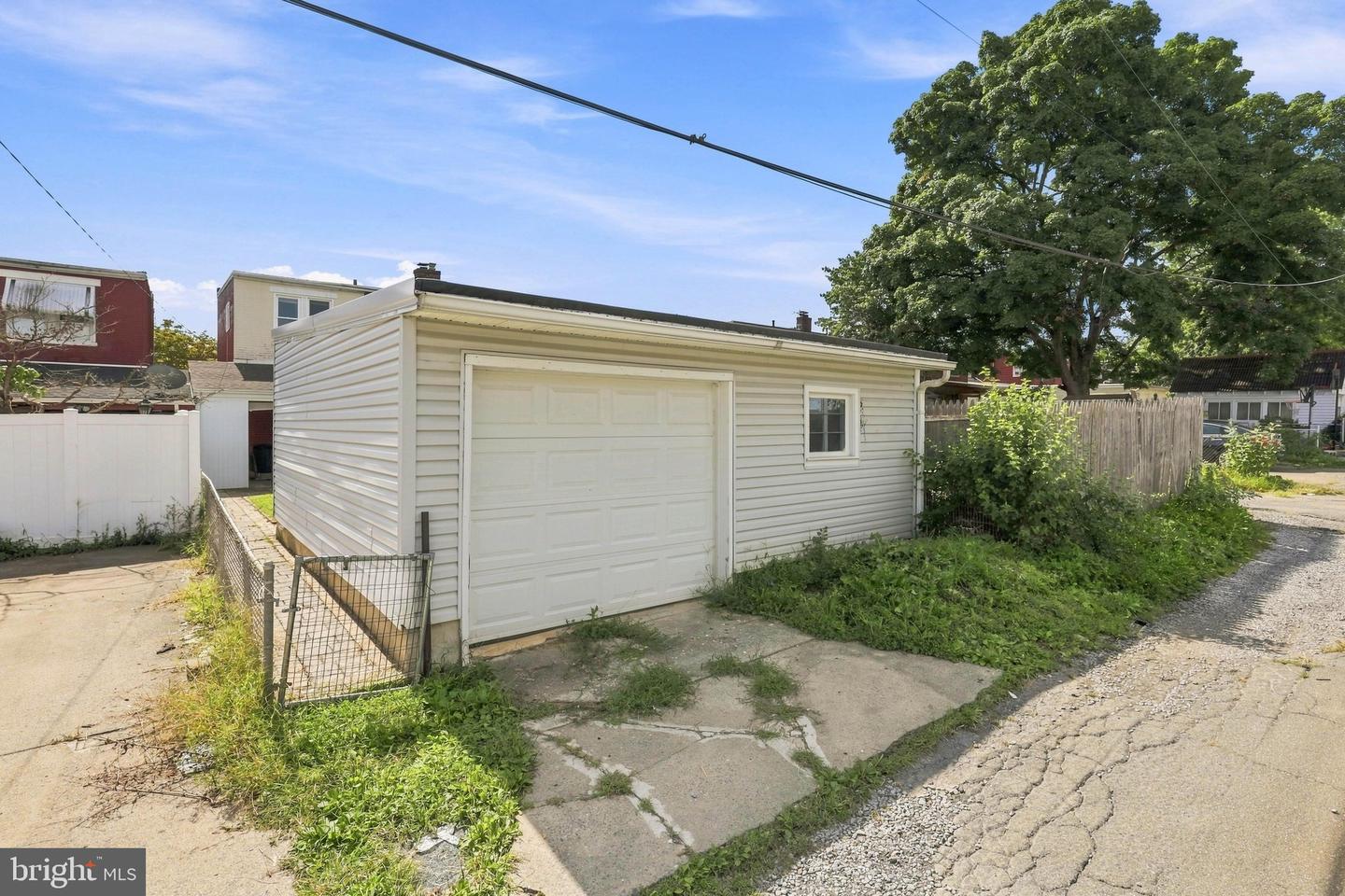 57 S Pearl St Property Photo 32