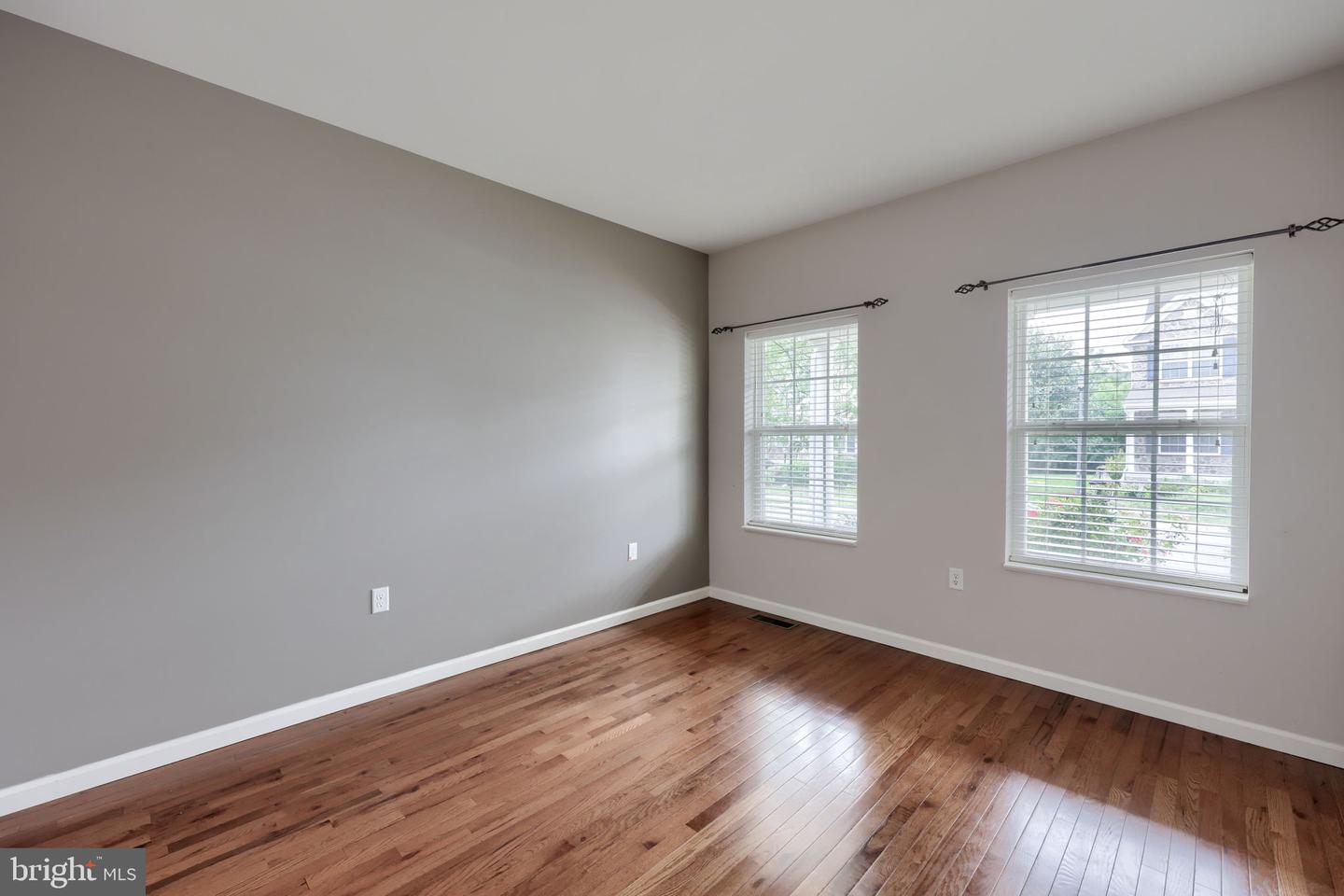 504 Brookshire Dr Property Photo 6
