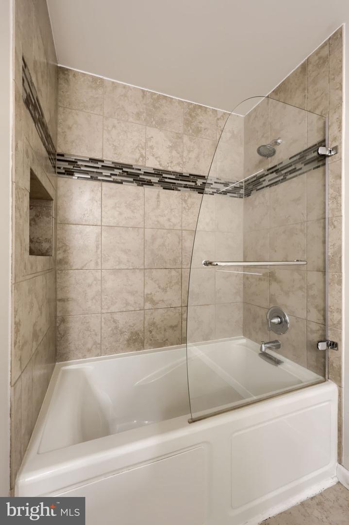 504 Brookshire Dr Property Photo 53