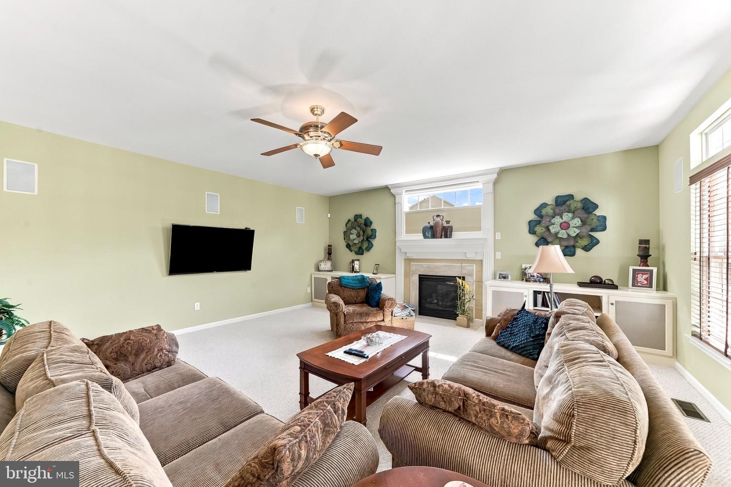 930 Hillcrest Dr Property Photo 17
