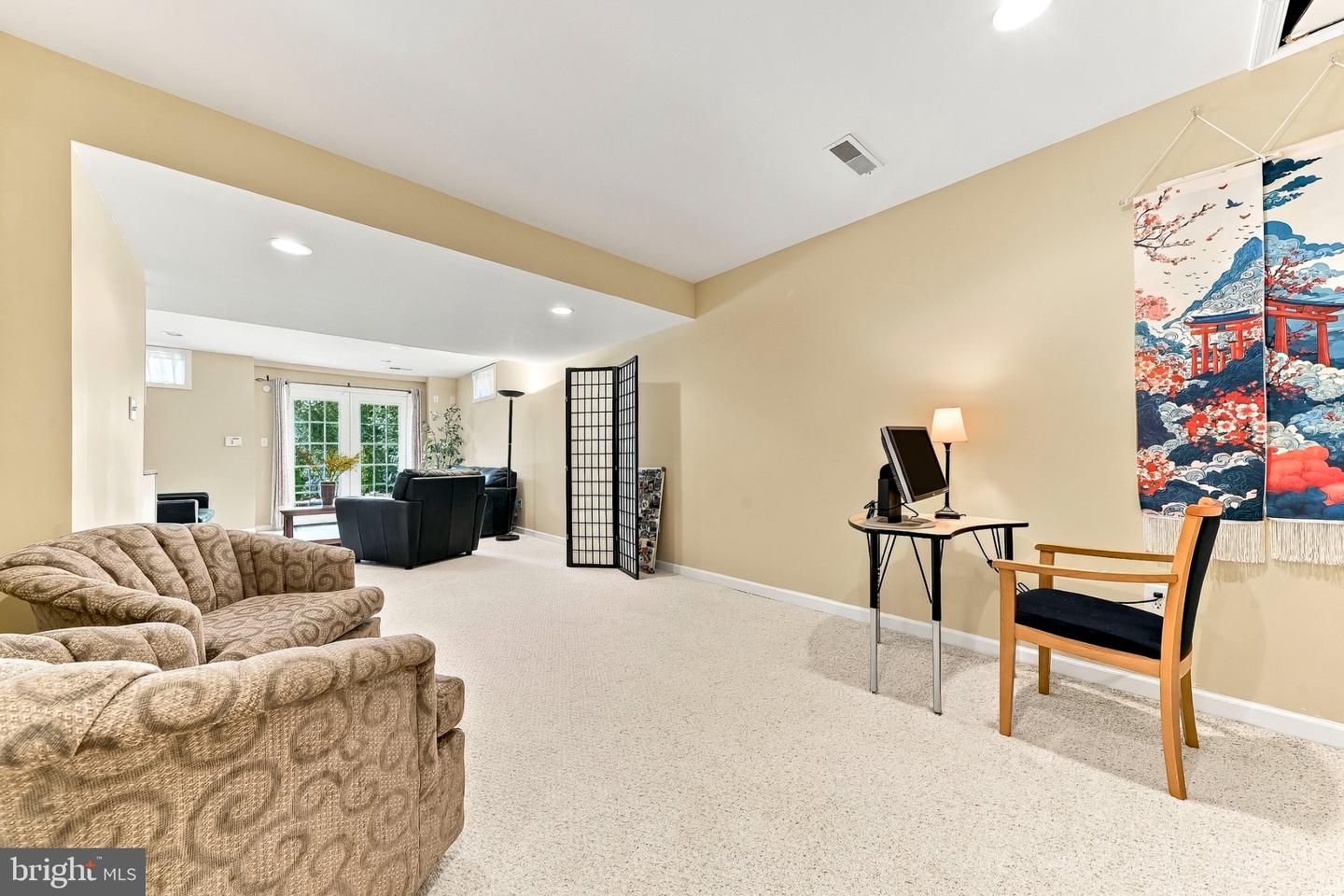 930 Hillcrest Dr Property Photo 40
