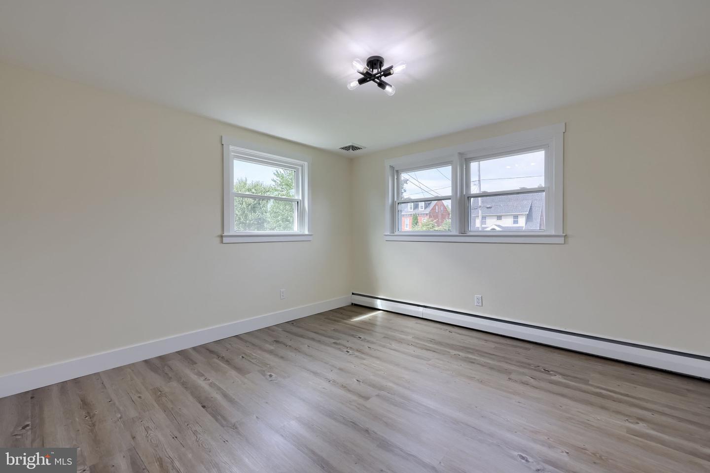 1338 Manor St Property Photo 30
