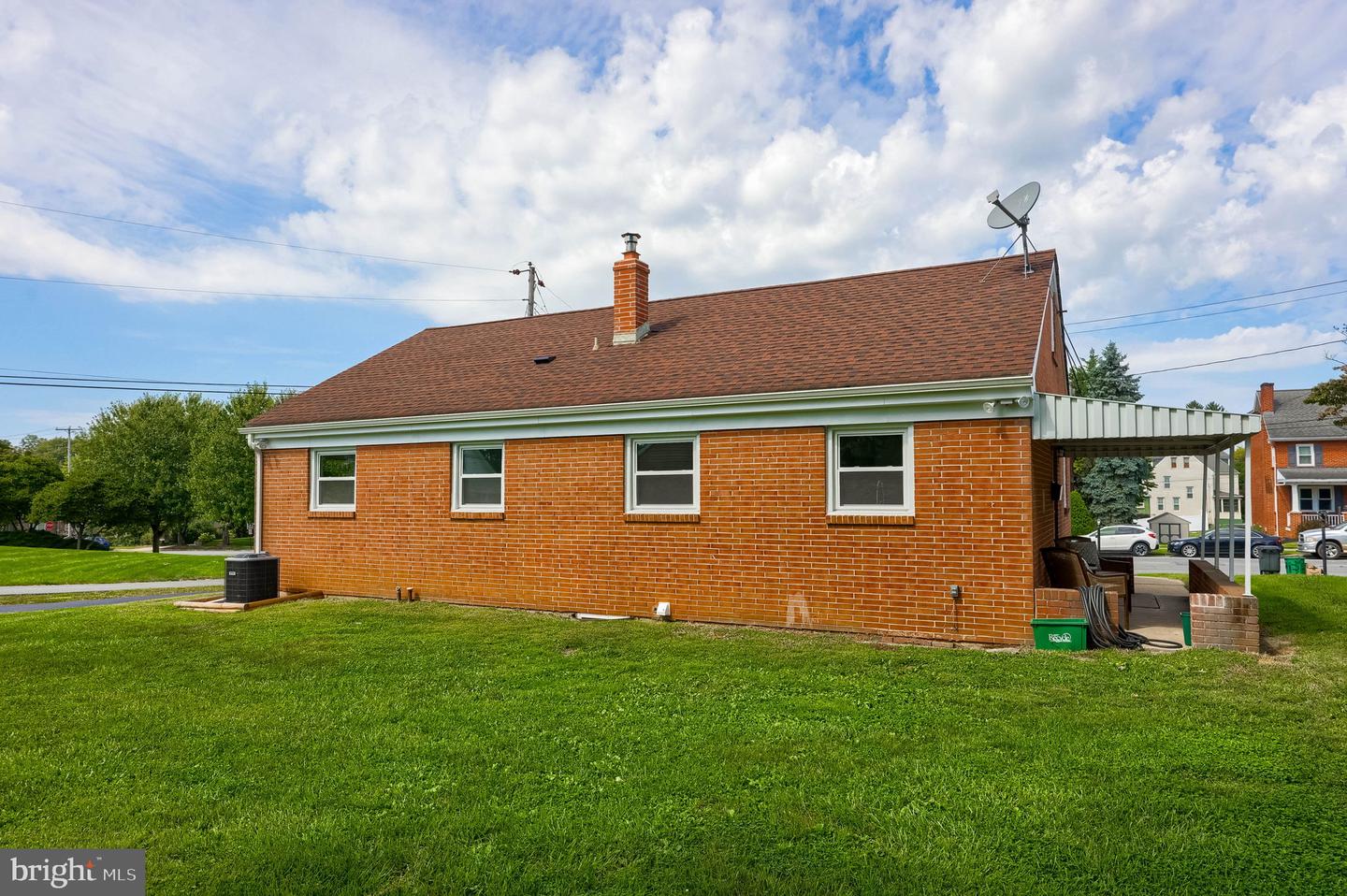 1338 Manor St Property Photo 36
