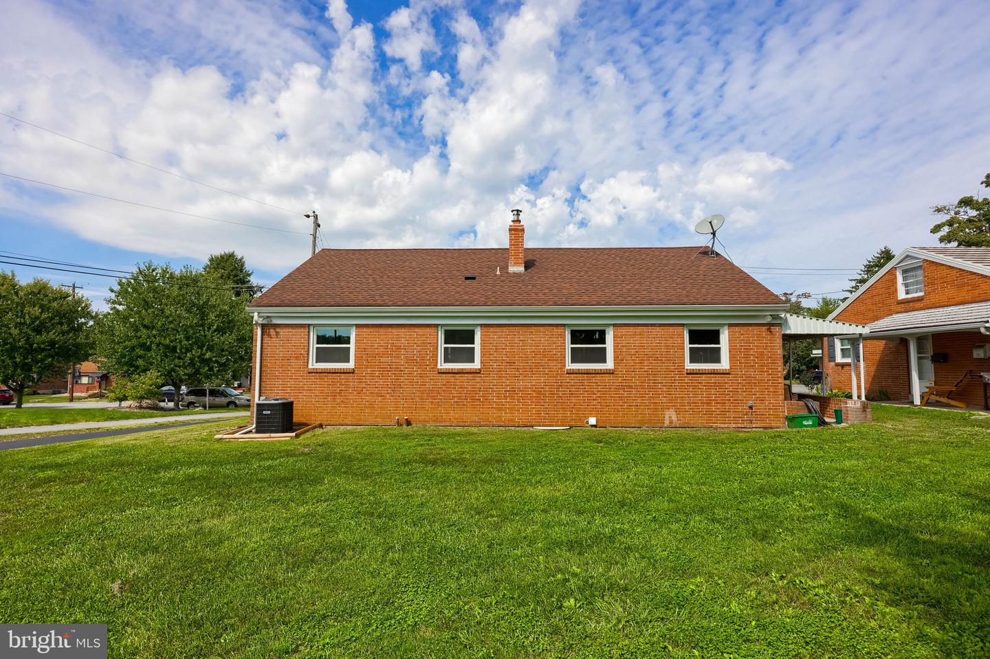 1338 Manor St Property Photo 38