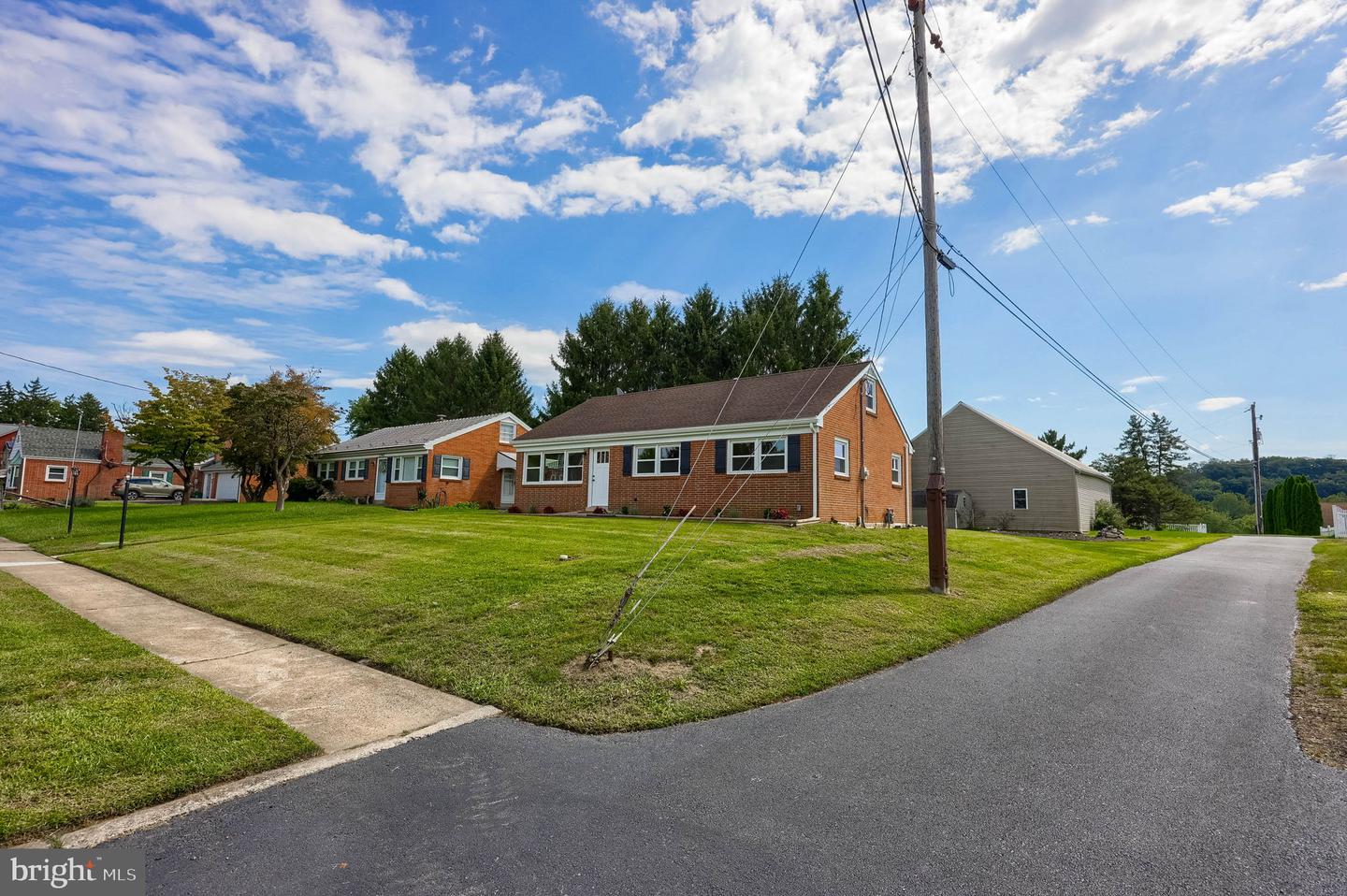 1338 Manor St Property Photo 42