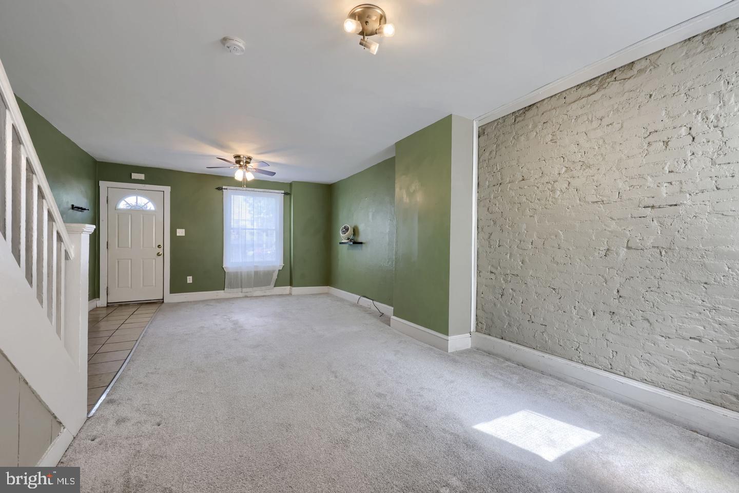 630 N Market St Property Photo 5