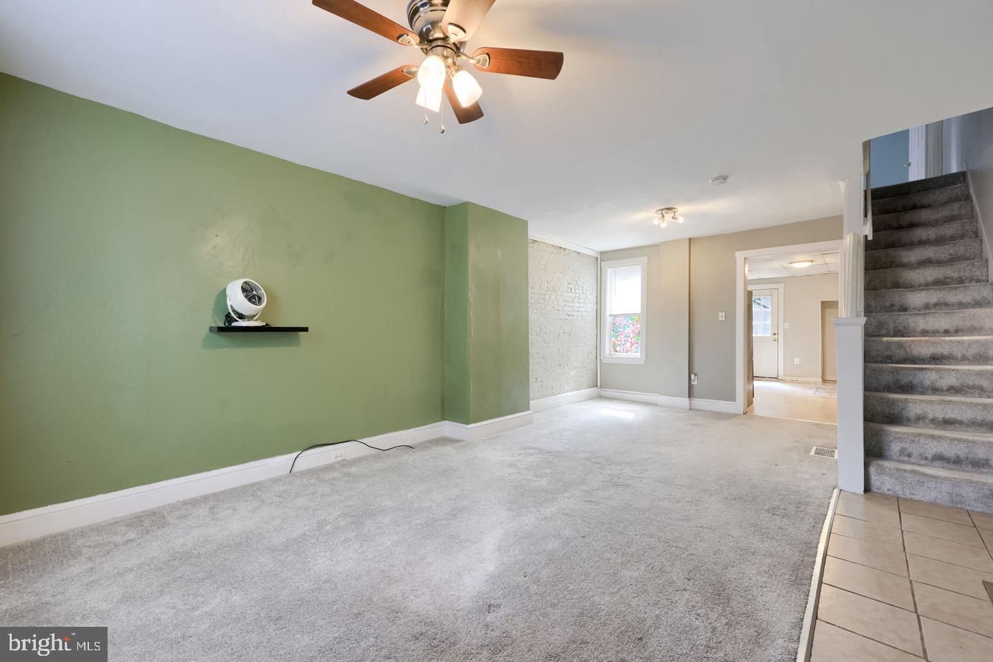 630 N Market St Property Photo 8