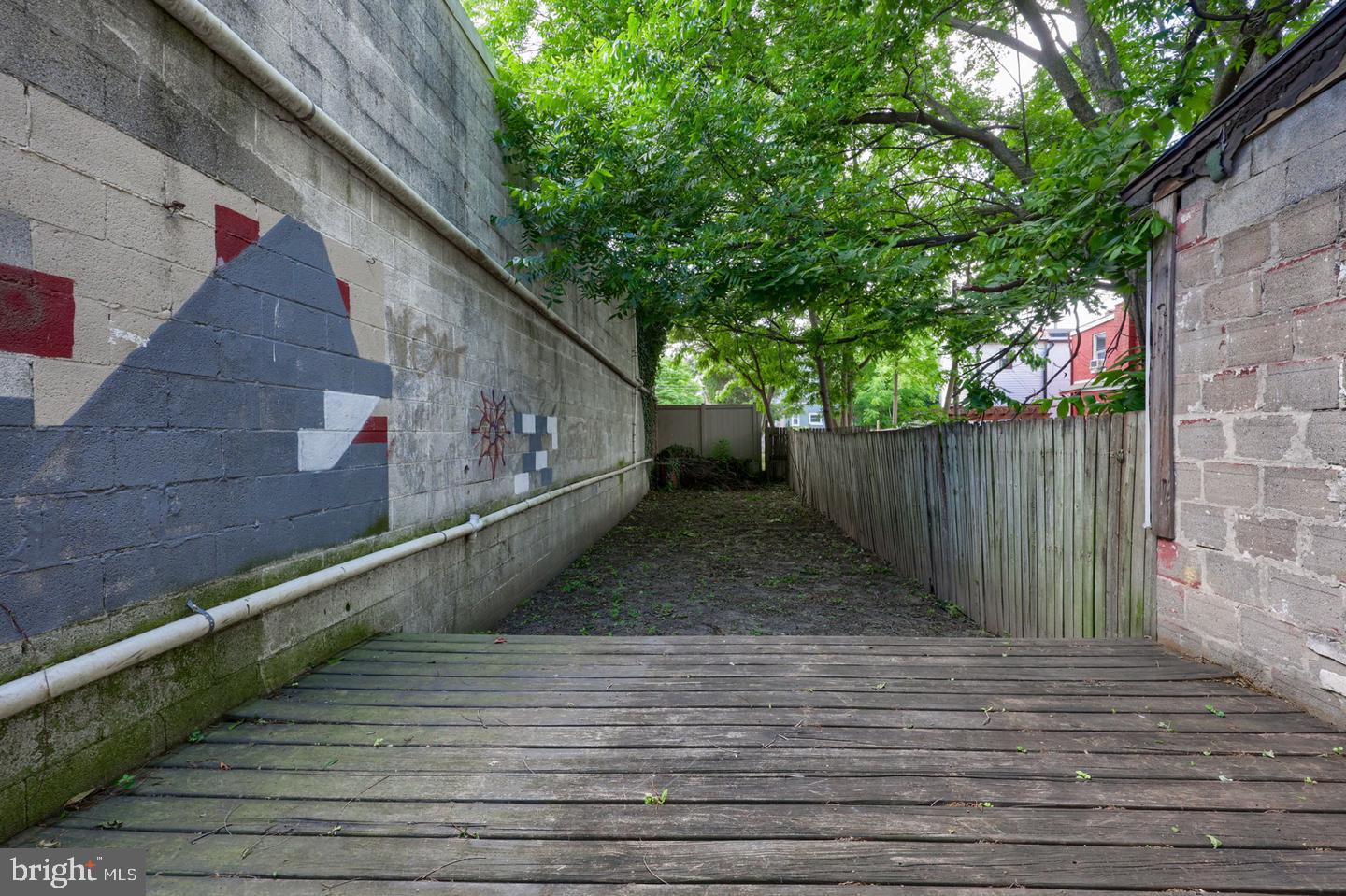 630 N Market St Property Photo 23