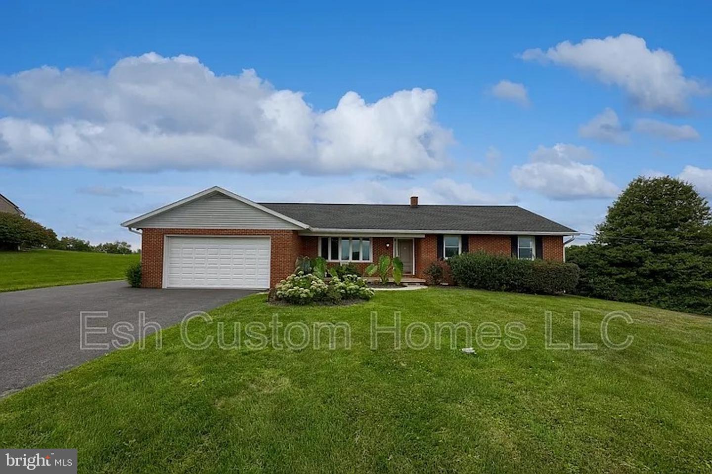 2208 Forry Rd Property Photo 1