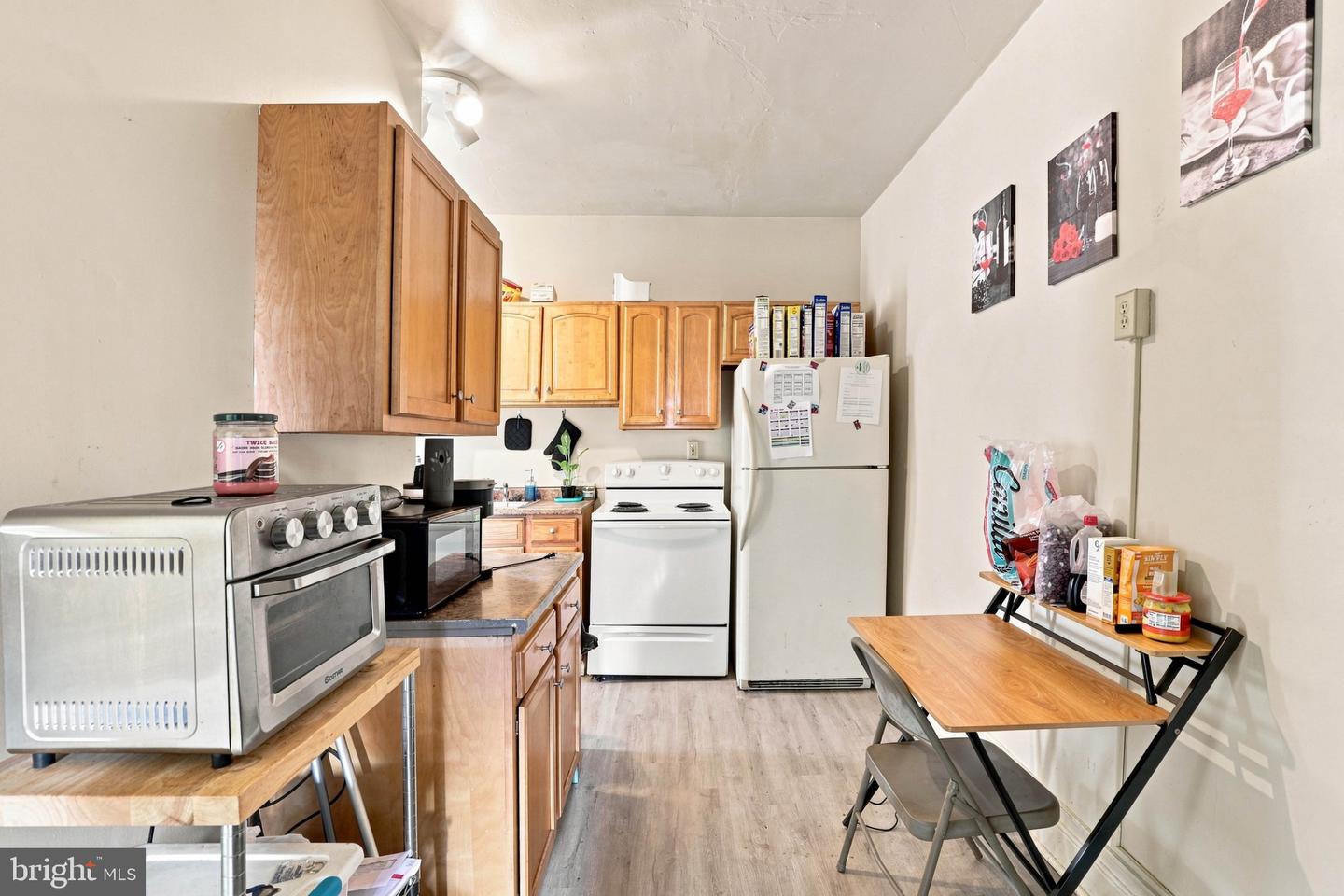 152 Walnut St Property Photo 12