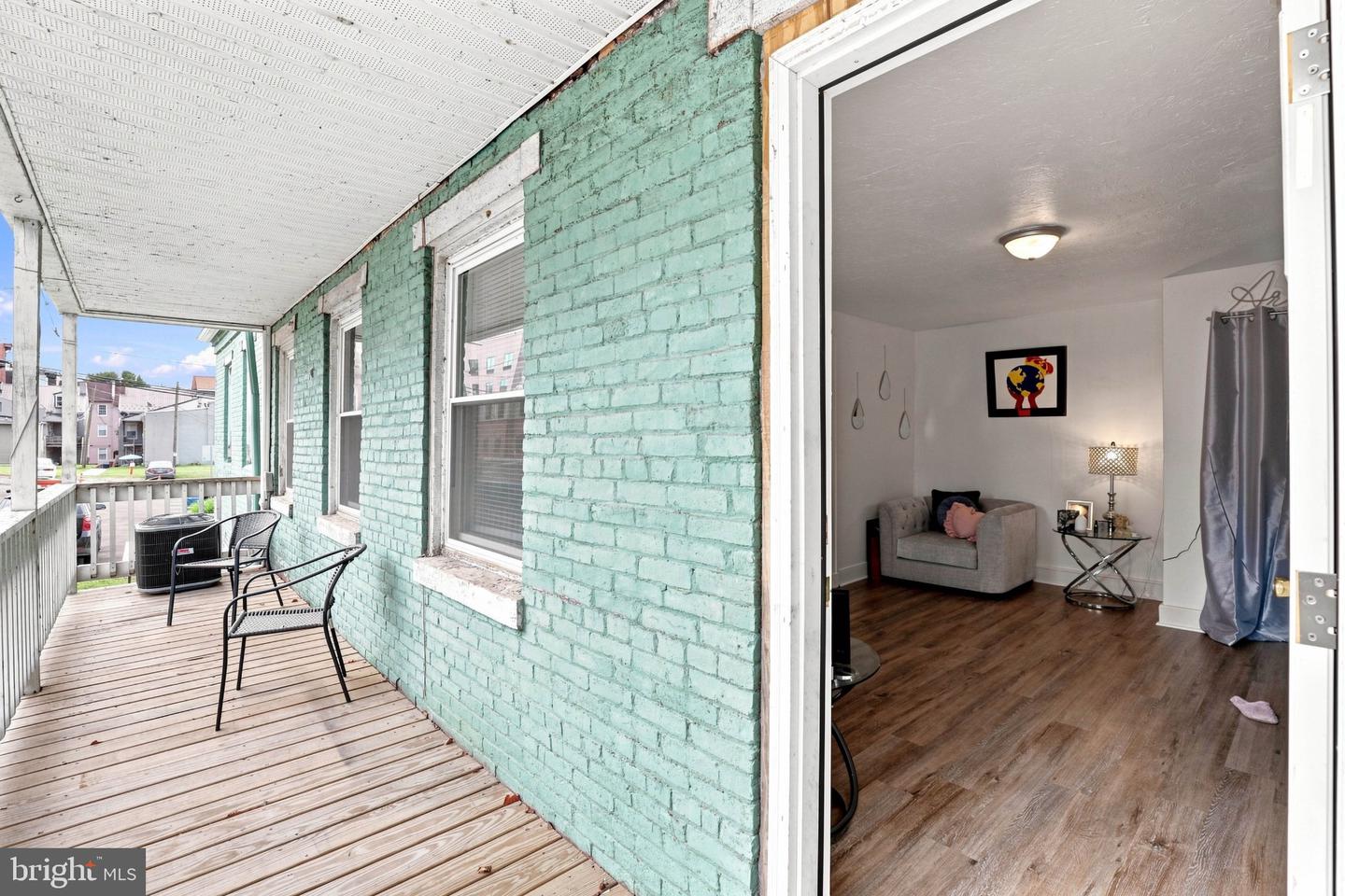 152 Walnut St Property Photo 42