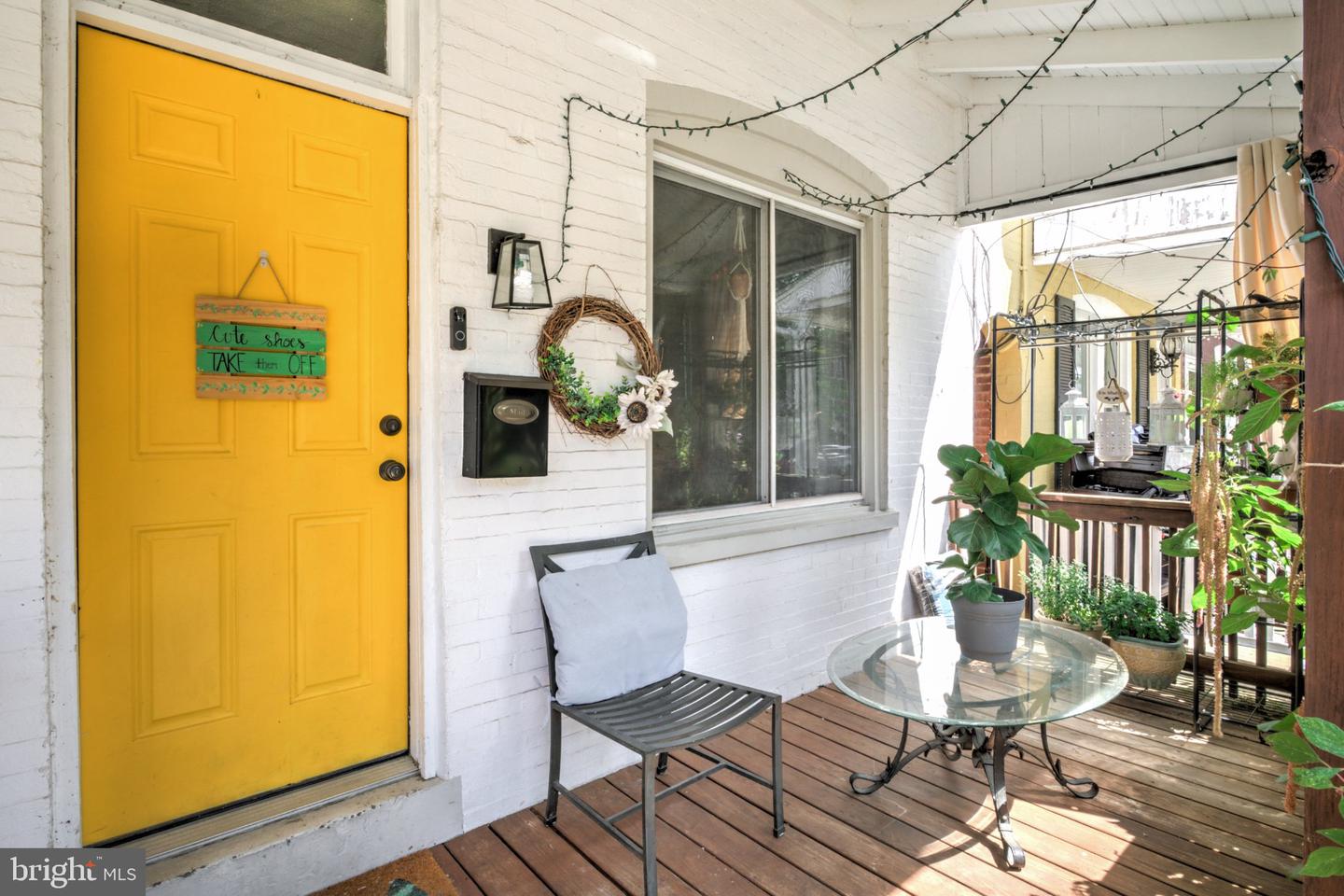 829 5th Property Photo 2